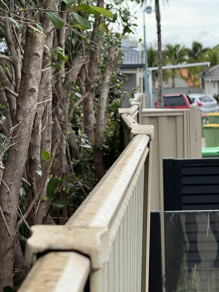 Colorbond fence line out of plumb not straight because of leaning panels